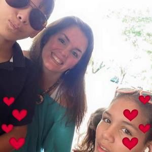 Meet your Posher, Jackeline